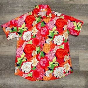 Red and pink floral colorful button-up shirt men M